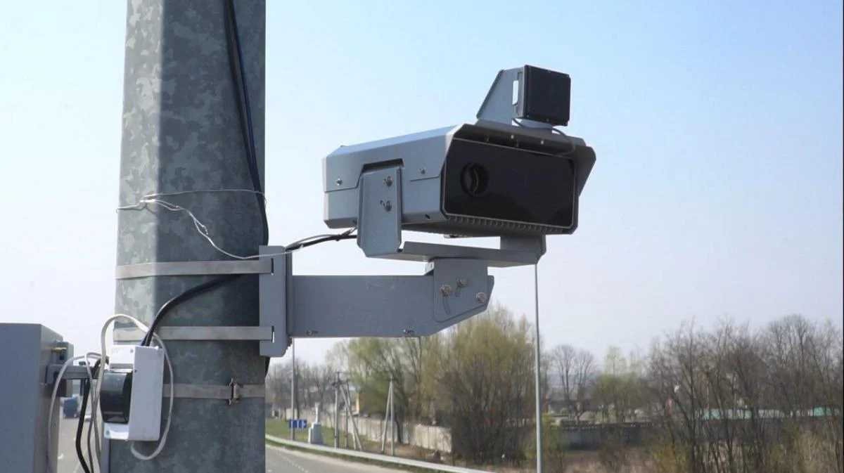 На українських дорогах запрацювали камери автоматичної фіксації порушень ПДР