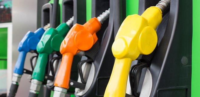 АЗС в Україні підвищили ціни на бензин та дизельне пальне